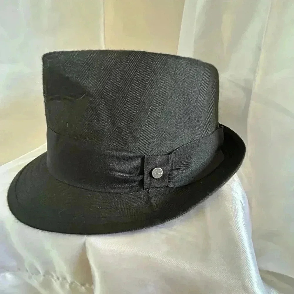 STETSON ALL AMERICAN HAT  SIZE SM/MED DARK GRAY BAND WITH SILVER STETSON GROMMET